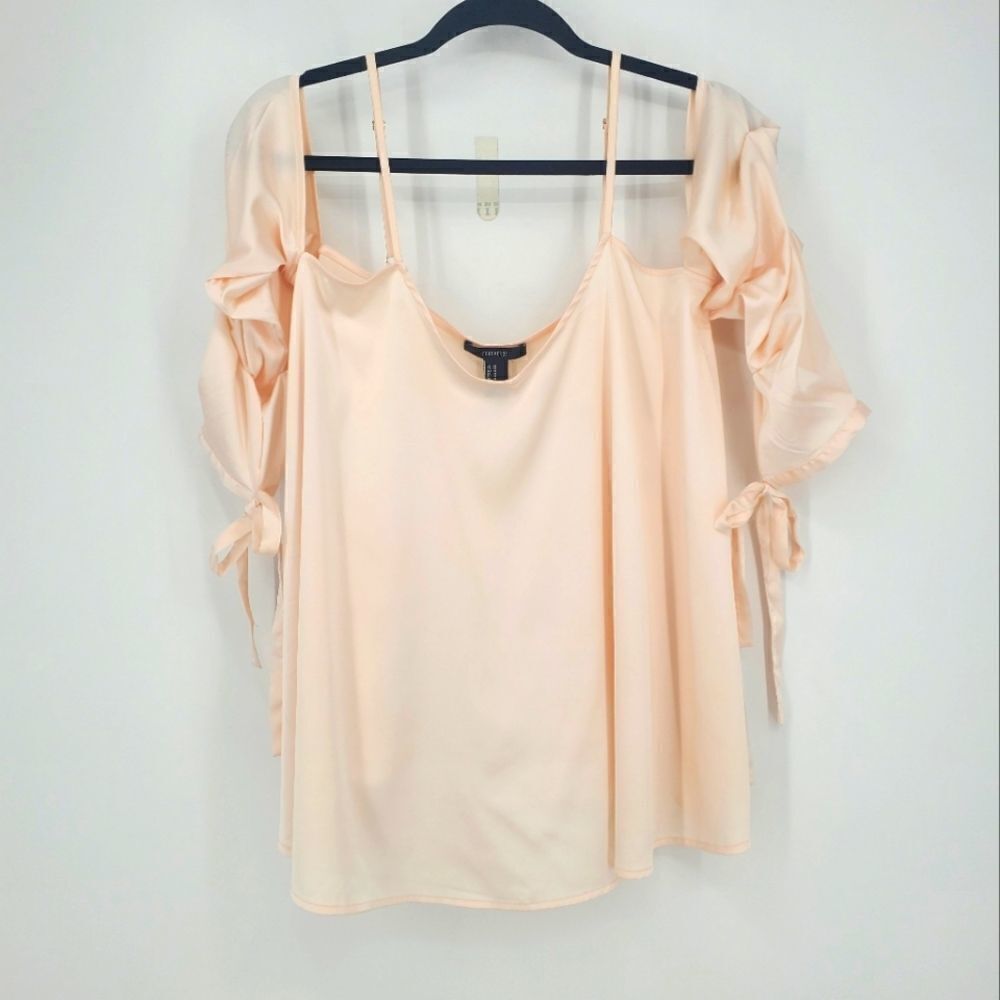 Forever 21 Peach Polyester Off Shoulder Sleeve With Adjustable Spaghetti Straps
